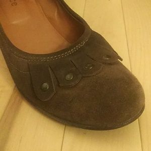 Sundance wedge punps